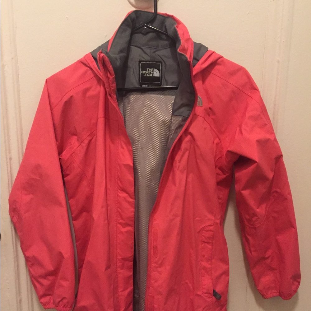 Northface rain coat youth L ages 11yr-14yr